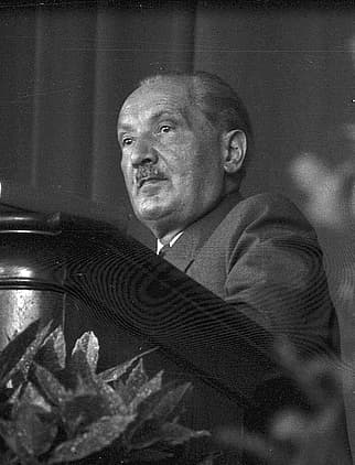 Martin Heidegger